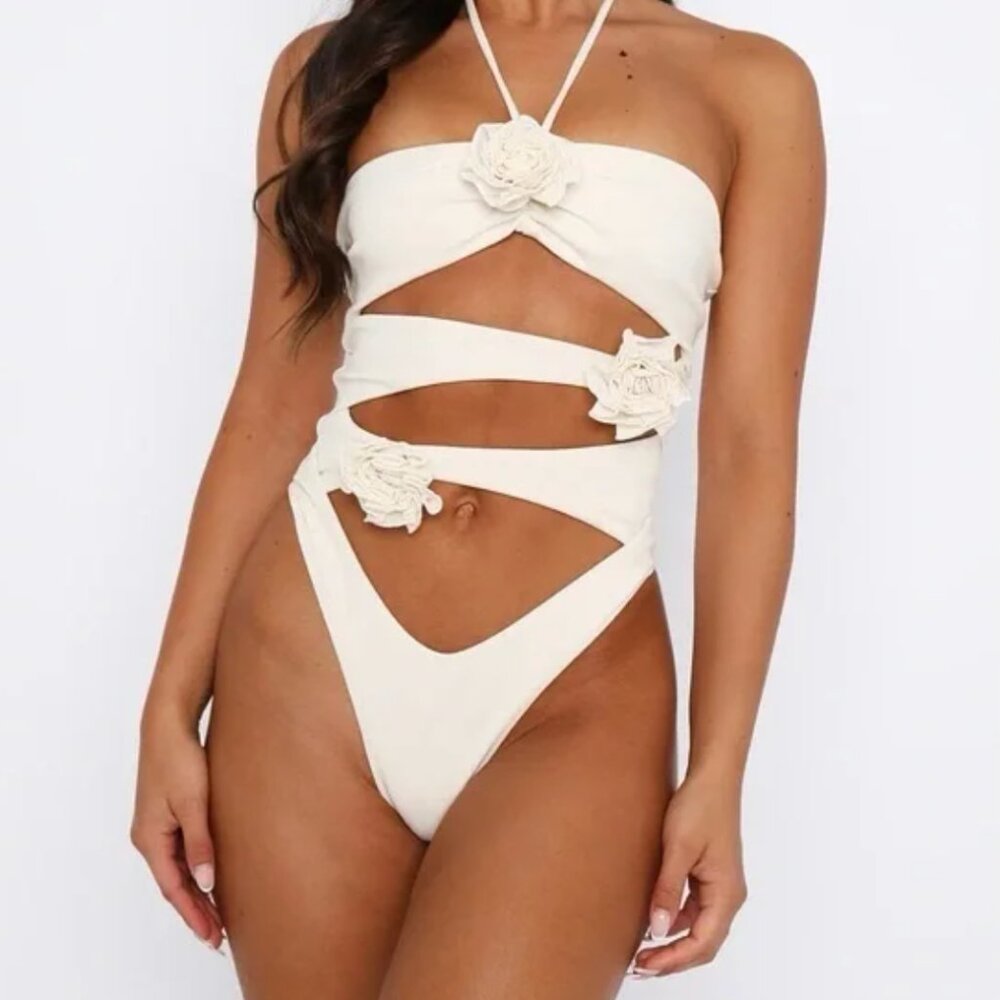 Chic Off-White Cutout Swimsuit with Floral Accents